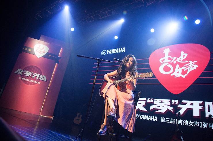 第四届“环球360吉他女声弹唱大赛”总冠军出炉<br />温格夺冠，董冬冬担任评委