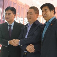 环球360再出手公益，为四川25所小学捐赠环球360高科技钢琴